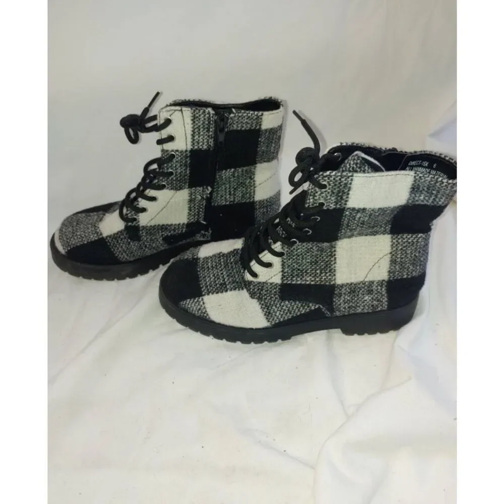 Bamboo DIRECT-15X Women's Size 6 Black/White Check Plaid Fabric Ankle Boot